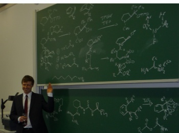 Matthias after his successful PhD Examination (25.03.2011) (Image: Tsogoeva)