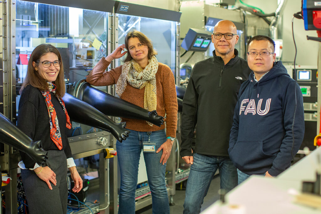 FAU research team: (from left to right) M. Eugenia Perez-Ojeda, Anastasia Barabash, Dirk M. Guldi and Jiangchang Wu. (Photo: Gerd Gaetzschmann)