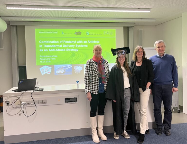Congratulations to Anna-Lena Funk for her sucessfull PhD defense!