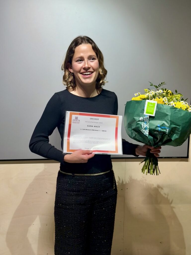 Elena Mack Awarded the Prestigious Zonta Club Erlangen Women in STEM Prize (Foto: FAU)