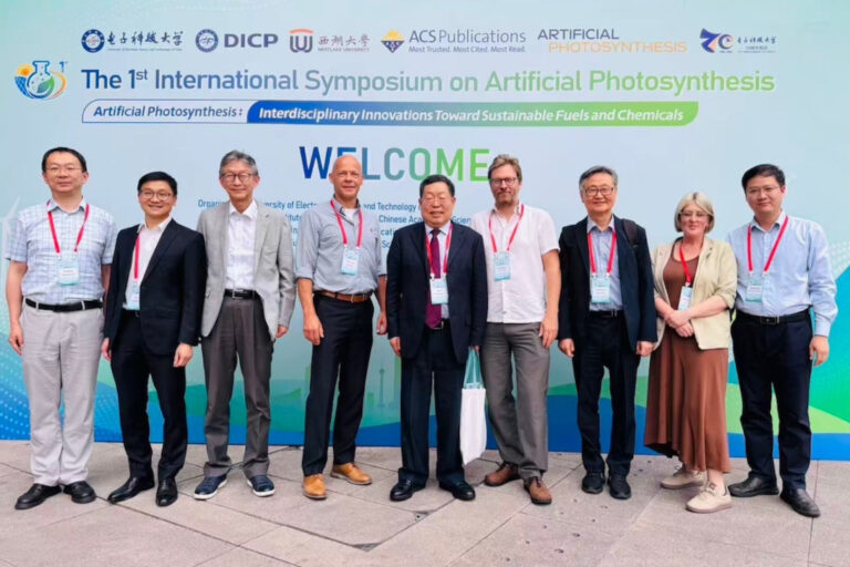 Prof. Dirk M. Guldi at the ACS Symposium on Artificial Photosynthesis